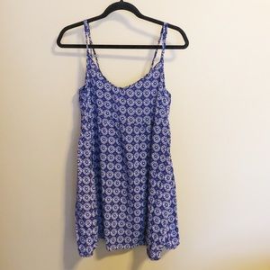 H&M blue and white print dress